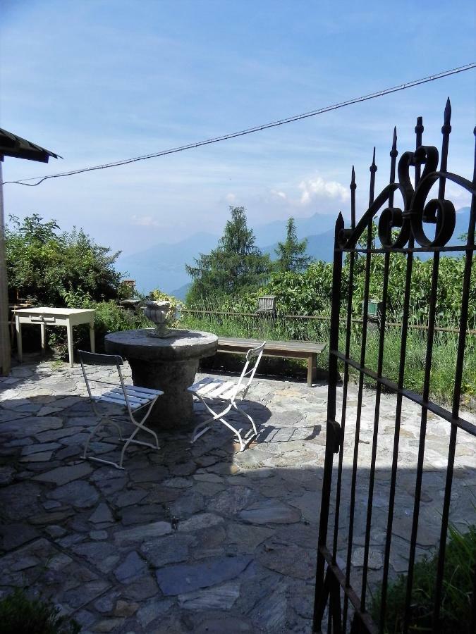 Vista Lago Maccagno Buitenkant foto