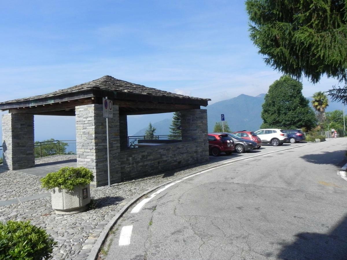 Vista Lago Maccagno Buitenkant foto