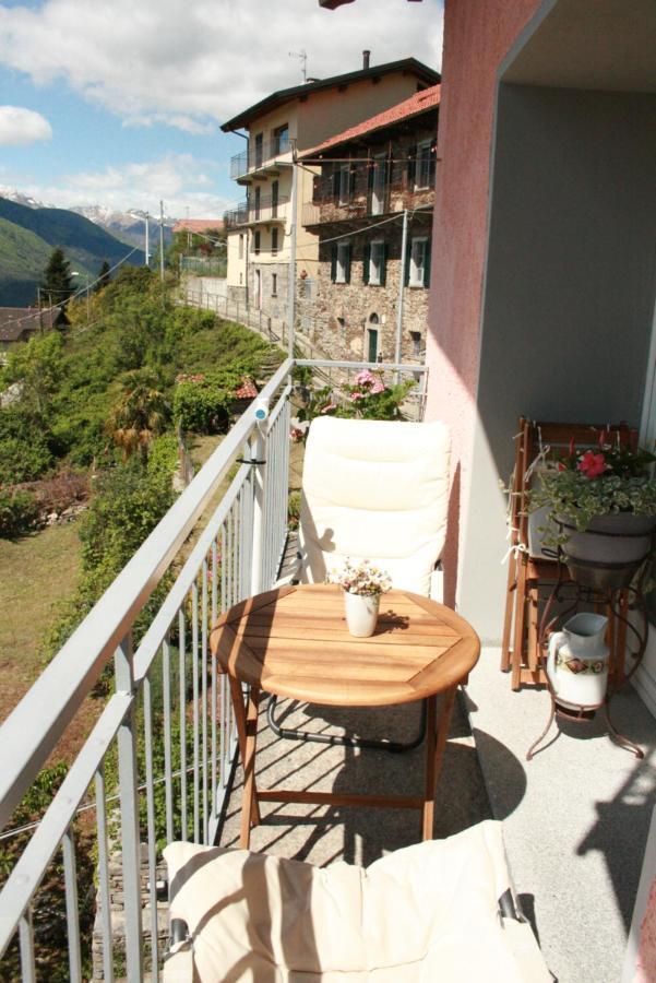 Vista Lago Maccagno Buitenkant foto